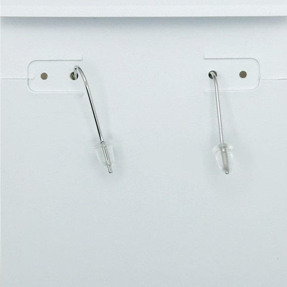 Kendra Scott Gingerbread Silver Earrings NEW - Picture 2 of 2